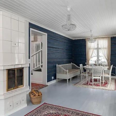 Maalaishuvila Wanha Virkailija Iittala Hameenlinna