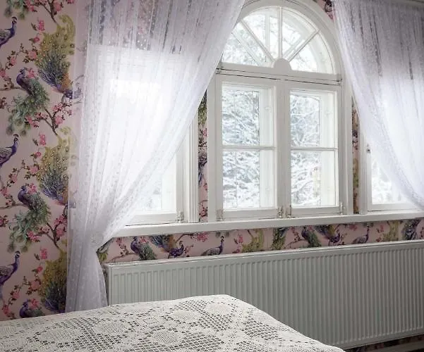 Maalaishuvila Wanha Virkailija Iittala Hämeenlinna