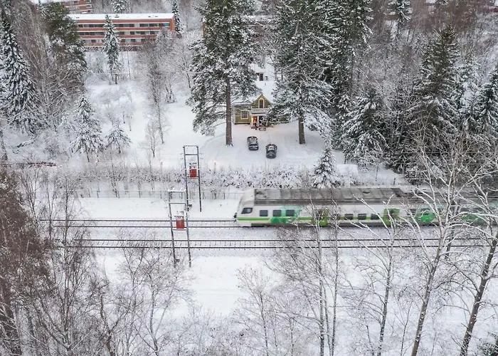 Maalaishuvila Wanha Virkailija Iittala * Hämeenlinna