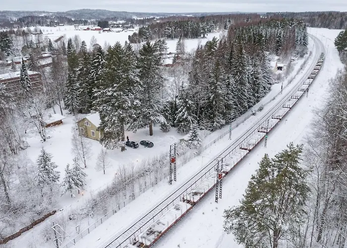 Villa Maalaishuvila Wanha Virkailija Iittala *